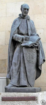 Francisco López de Gómara. Pomnik kronikarza